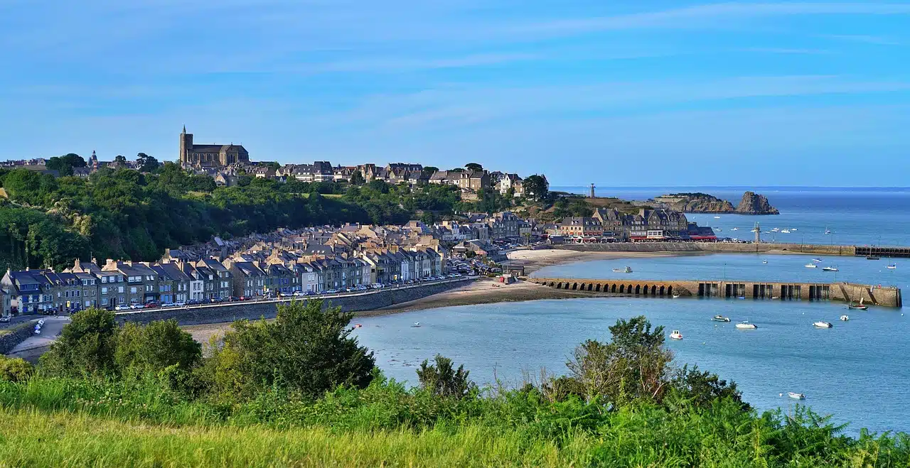 The town of Cancale and the Houle harbour seen from the heights