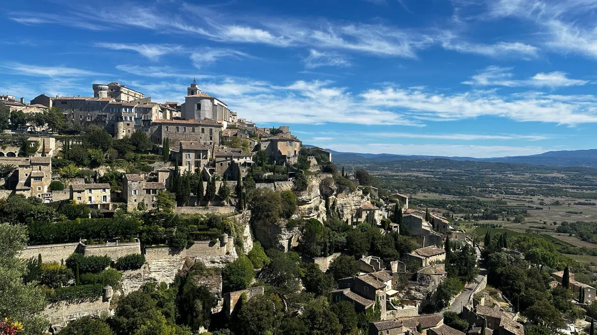 Luberon'daki Gordes tepe köyü