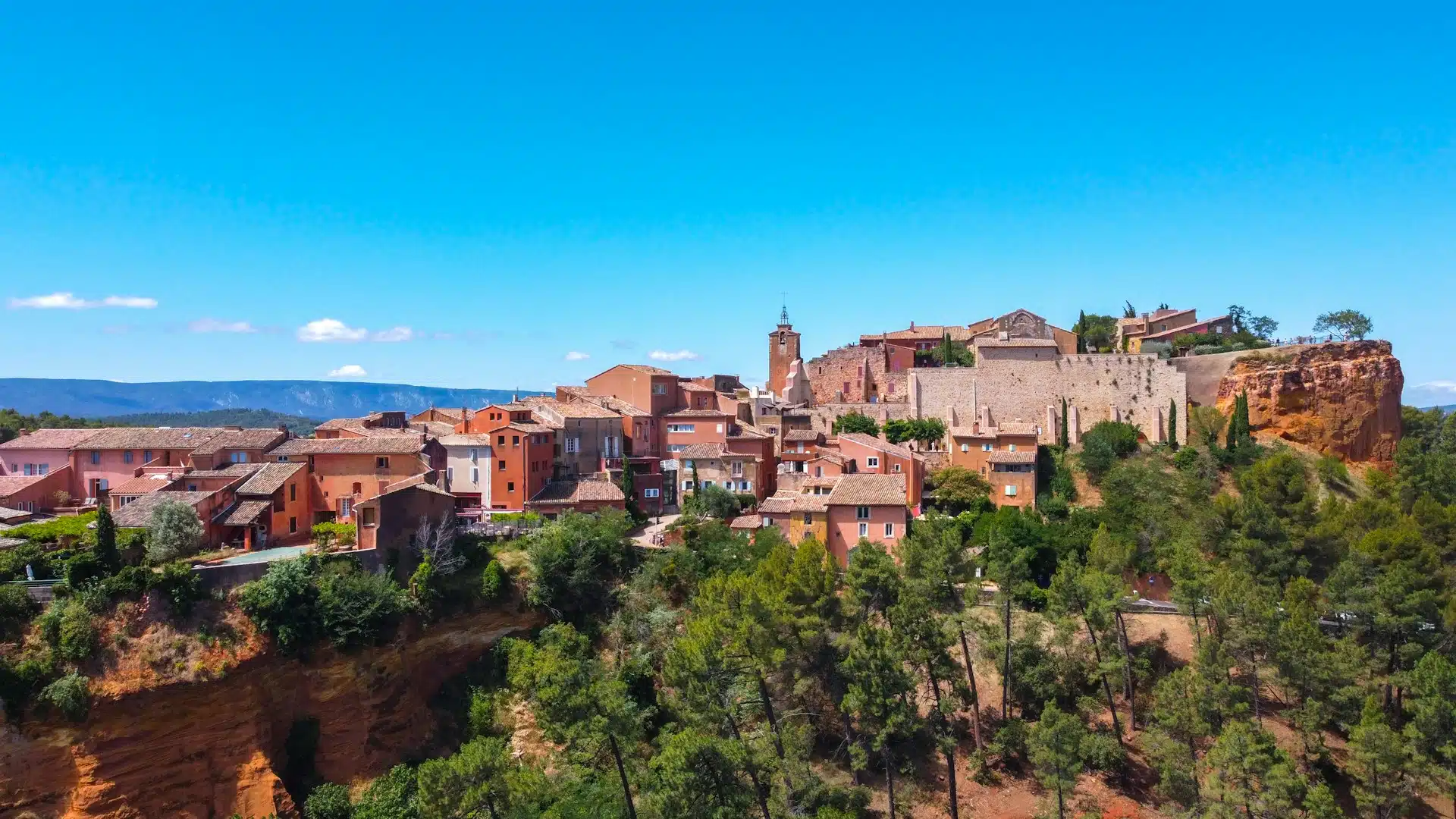Roussillon evleri