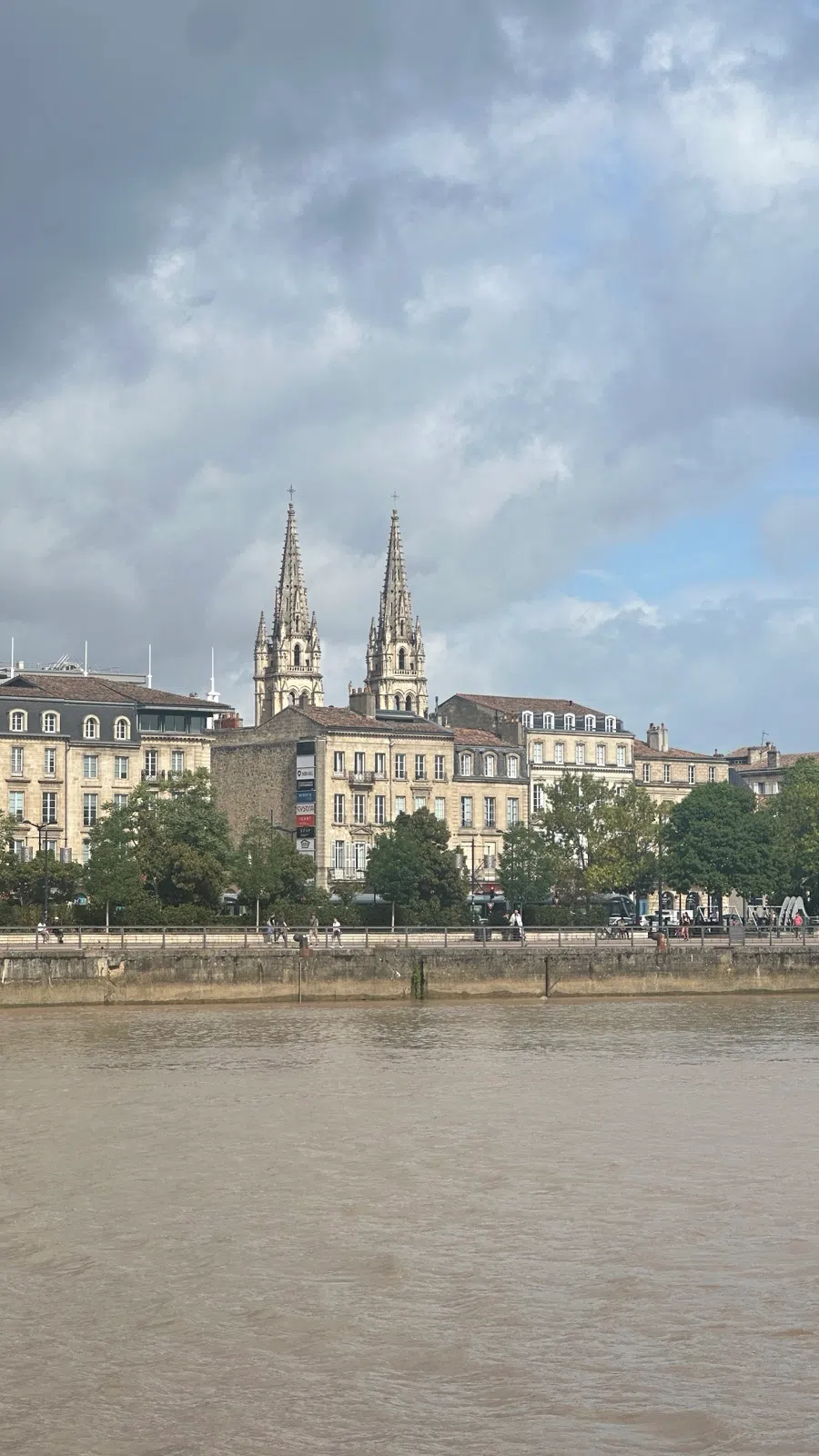 Tour sur la Garonne
